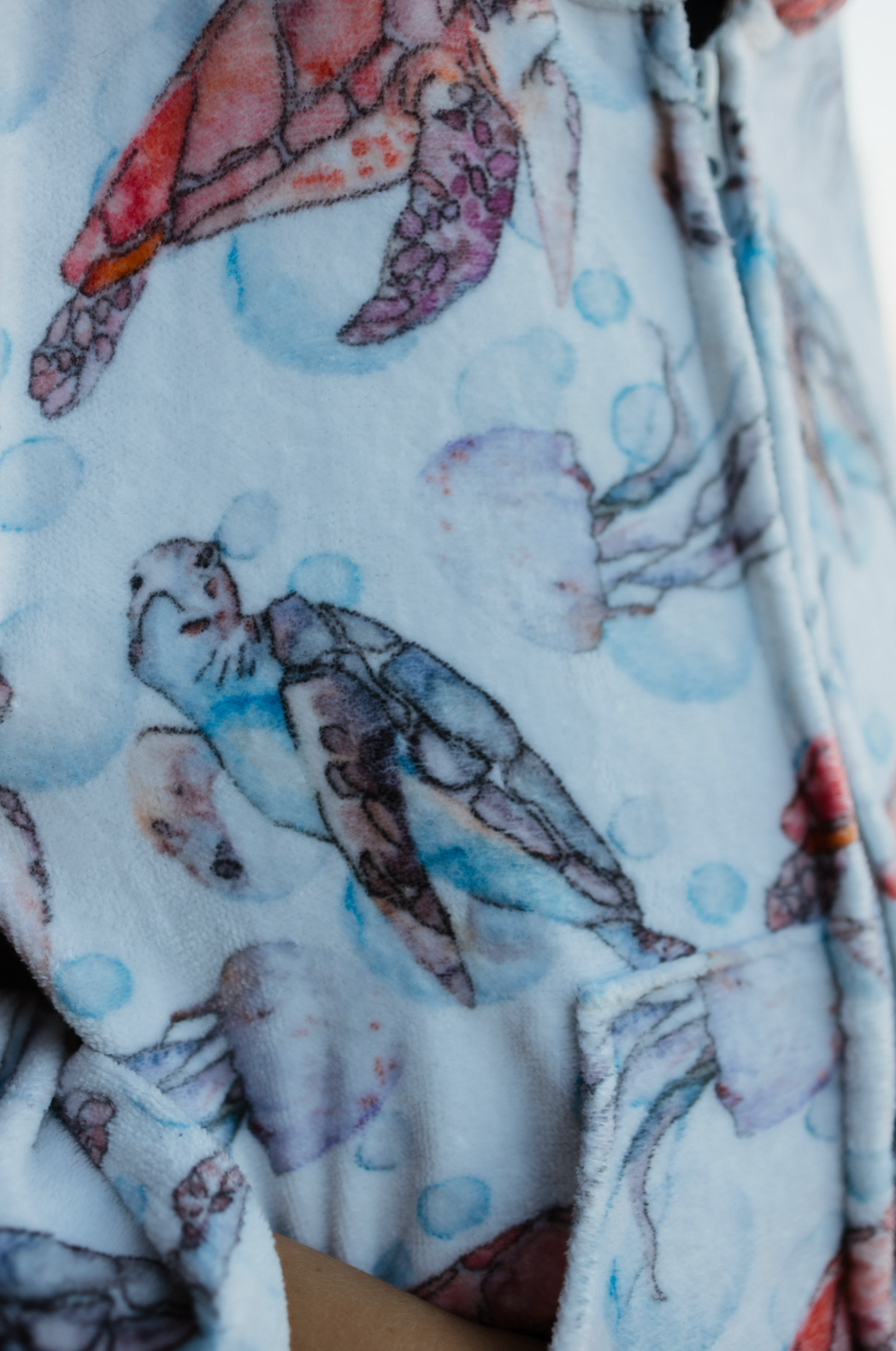 Australian-designed kids wearable towel – coastal style in 100% cotton.